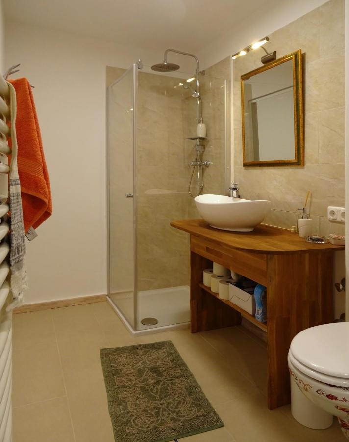 Homely Apartment In The Center With Garden View غموندين المظهر الخارجي الصورة