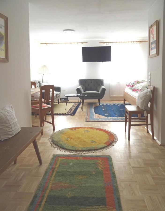 Homely Apartment In The Center With Garden View غموندين المظهر الخارجي الصورة