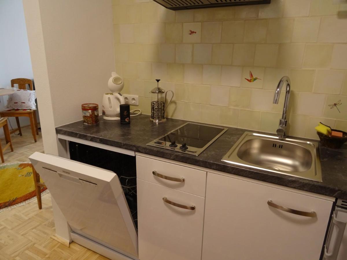 Homely Apartment In The Center With Garden View غموندين المظهر الخارجي الصورة
