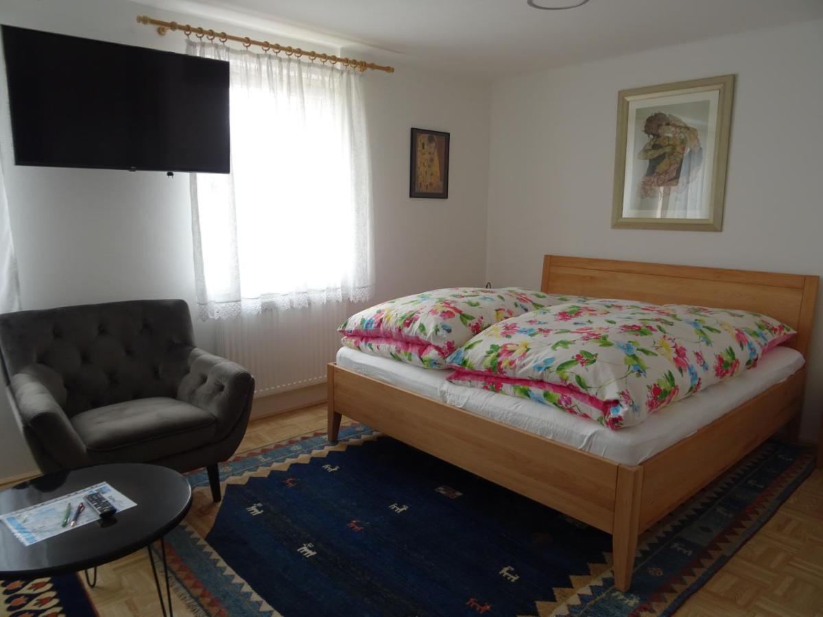 Homely Apartment In The Center With Garden View غموندين المظهر الخارجي الصورة